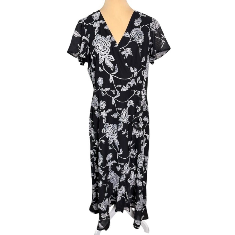 NWT Kensie Black & White Floral Ruffle Faux Wrap Maxi Dress Size 14 Summer Vibes